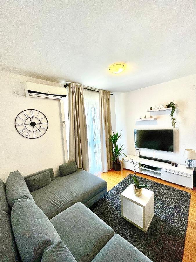 Emili Apartment Zadar Bagian luar foto