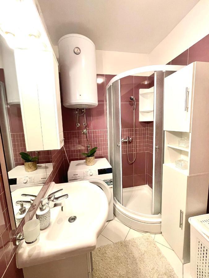 Emili Apartment Zadar Bagian luar foto