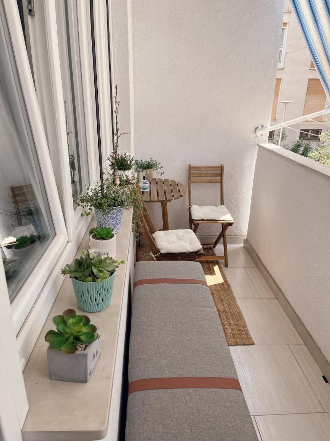 Emili Apartment Zadar Bagian luar foto